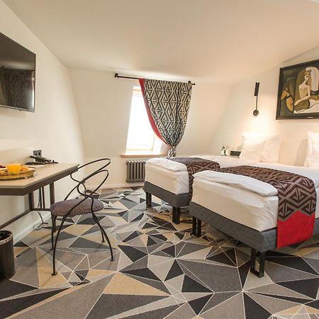 Art Hotel Roma Liepāja Exteriör bild